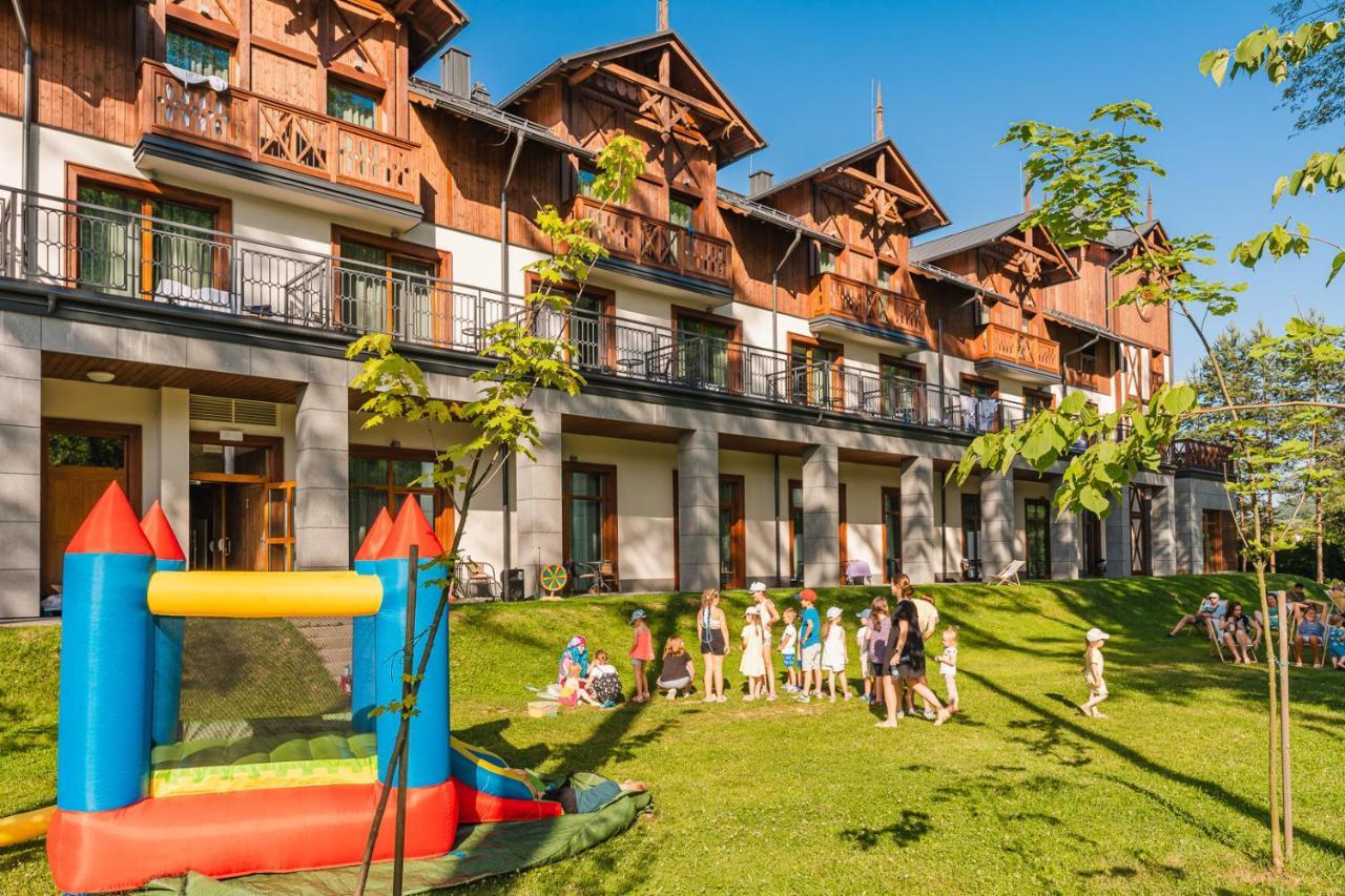 Szczawnica Park Resort & Spa Exterior photo Club Med resort in Les Saisies, France